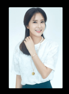 배우 장가현, 화려한 스포트라이트 뒤에 숨겨진 삶의 이면